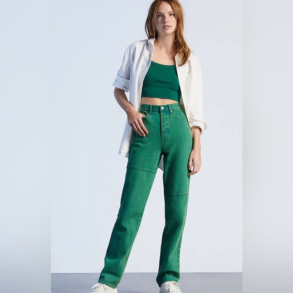 PacSun| High Waist Green Mom Jean with Contrast White Stitching, Size 30•••
